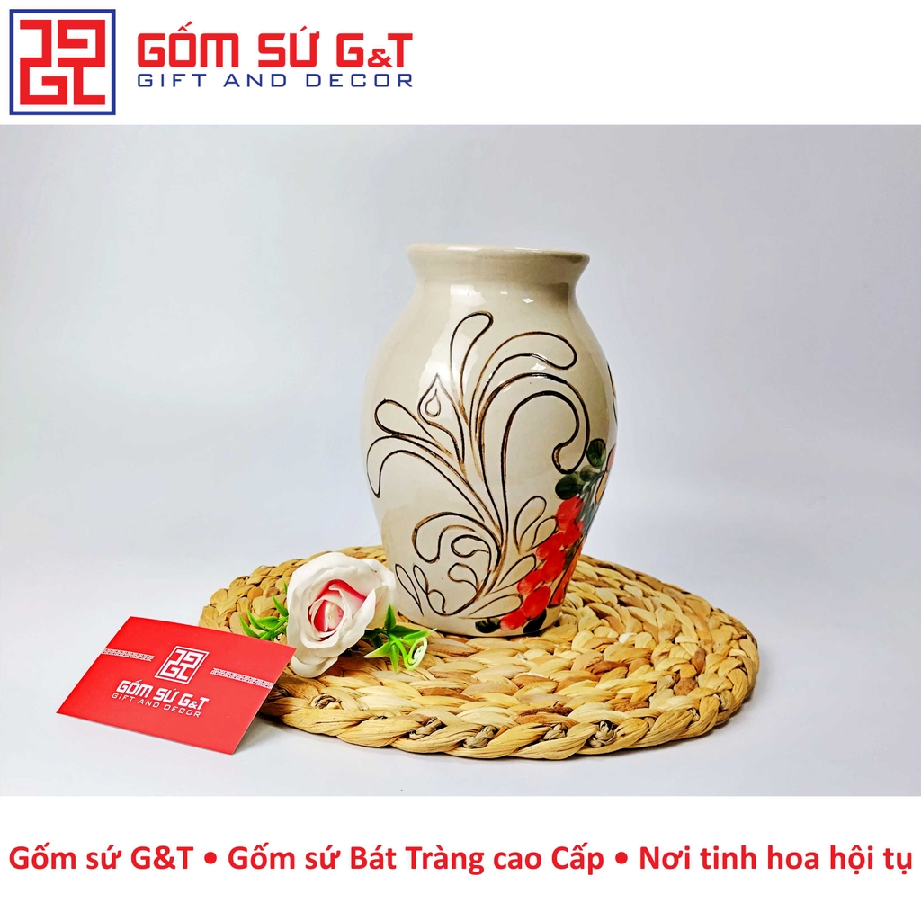 Lọ hoa dáng đu đủ khắc chuồn chuồn ớt