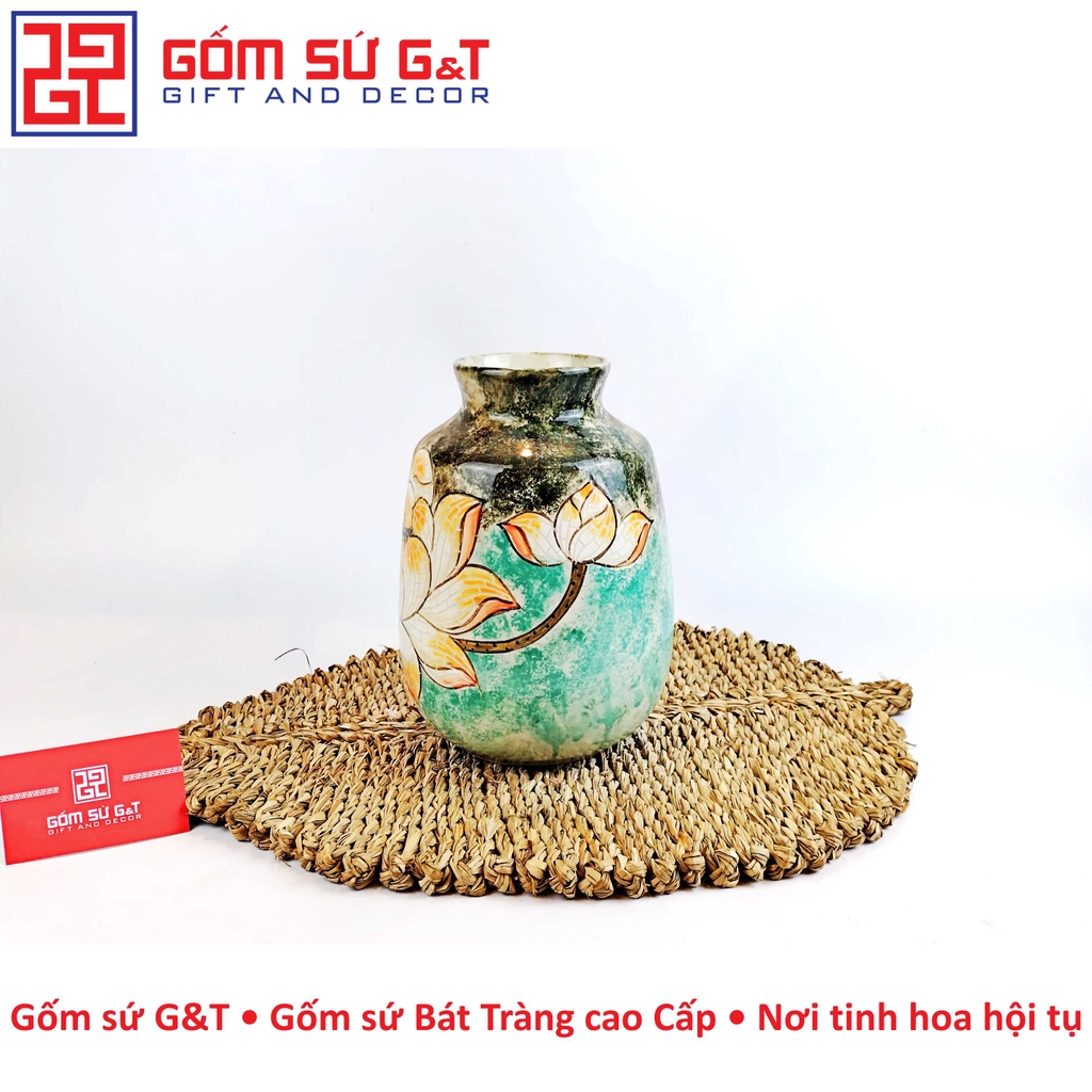 Lọ hoa vai vuông vẽ sen