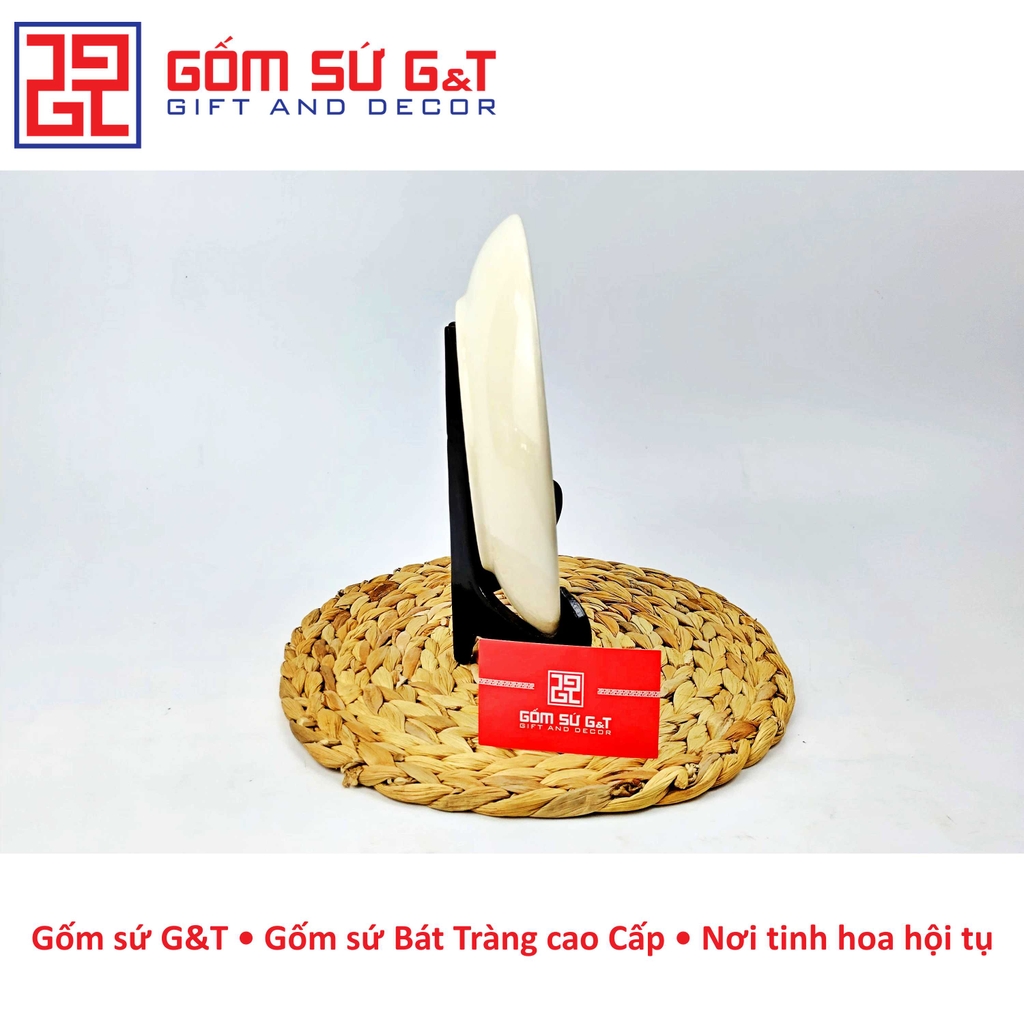 Đĩa tròn vẽ sen bụi xanh