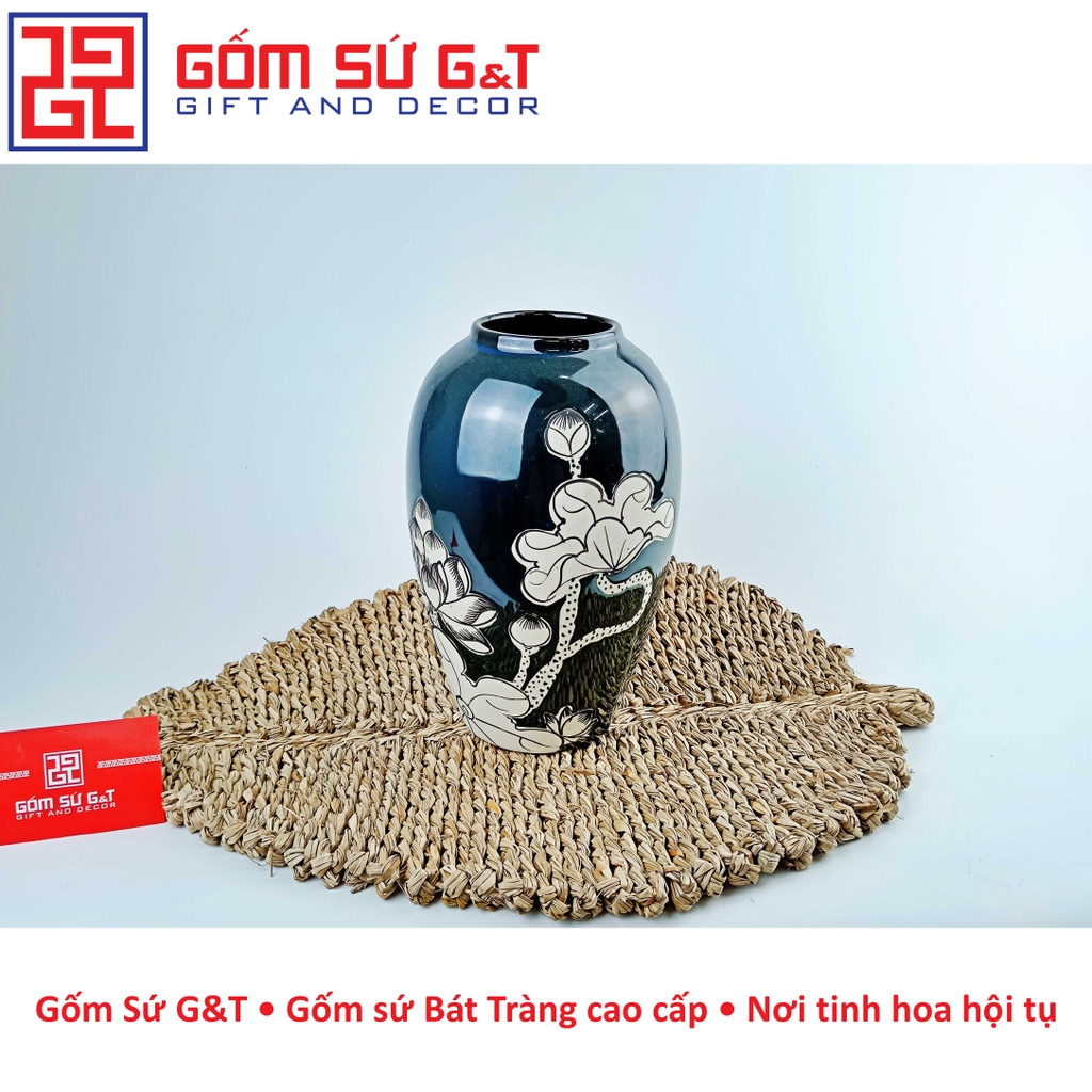 Lọ hoa dáng quả xoài vẽ sen nổi