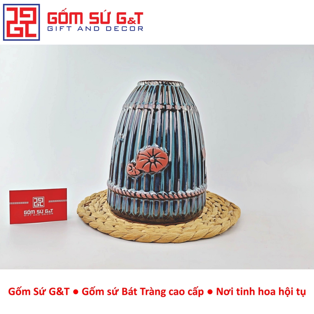 Lọ hoa hoa hỏa biến dáng nơm khắc sen