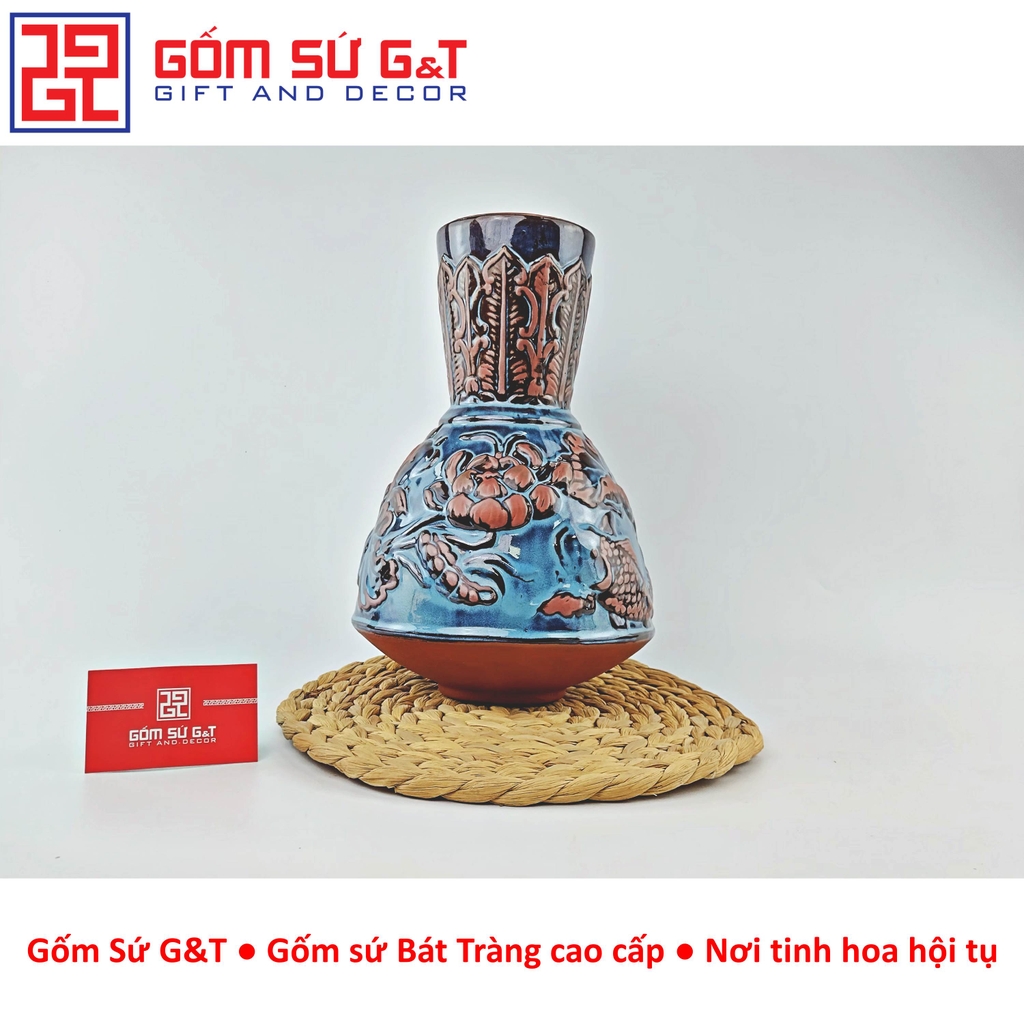 Lọ hoa hỏa biến dáng vát khắc sen cá