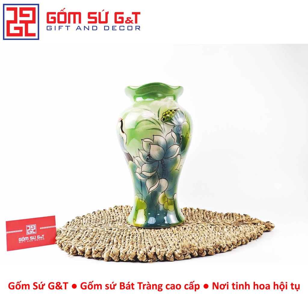 Lọ hoa dáng chân đèn miệng lượn vẽ sen hạc