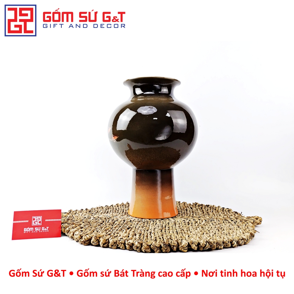 Lọ hoa vuốt tay dáng búp bê vẽ hoa hồng