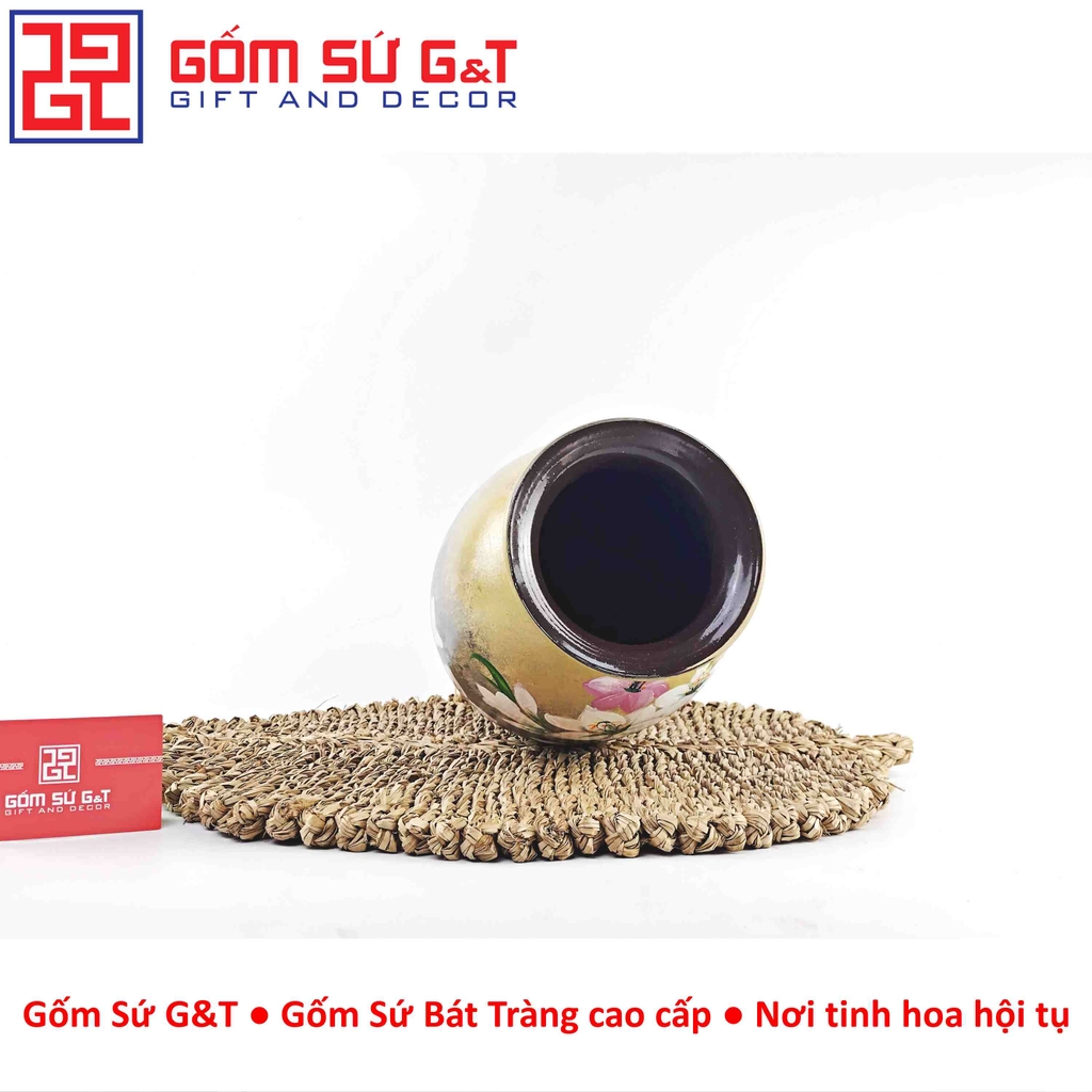 Lọ hoa vuốt tay dáng bom vẽ hoa loa kèn