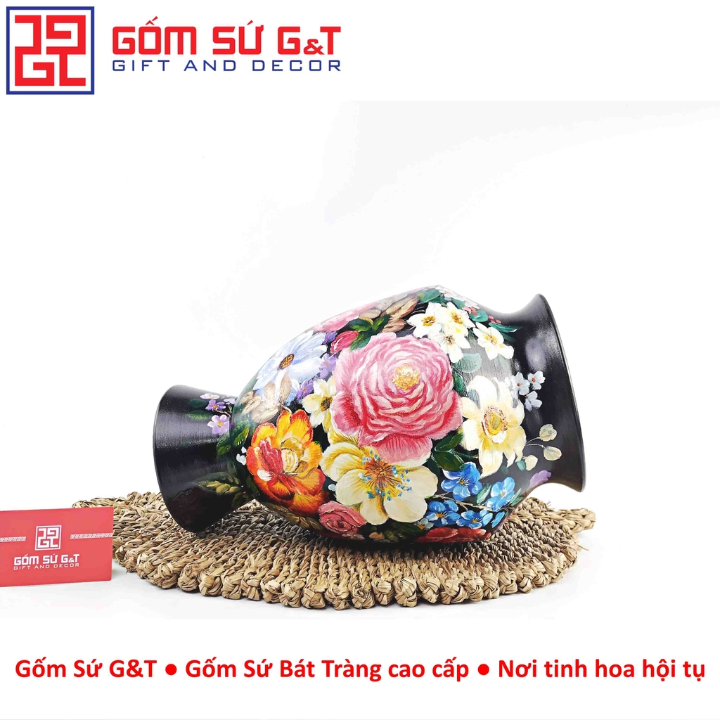 Lọ hoa vuốt tay dáng cúp vẽ hoa hồng