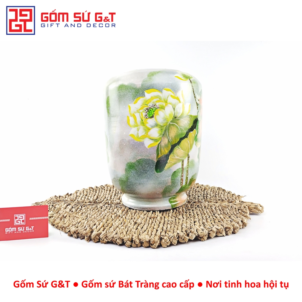 Lọ hoa vuốt tay dáng thạp vẽ sen chuồn