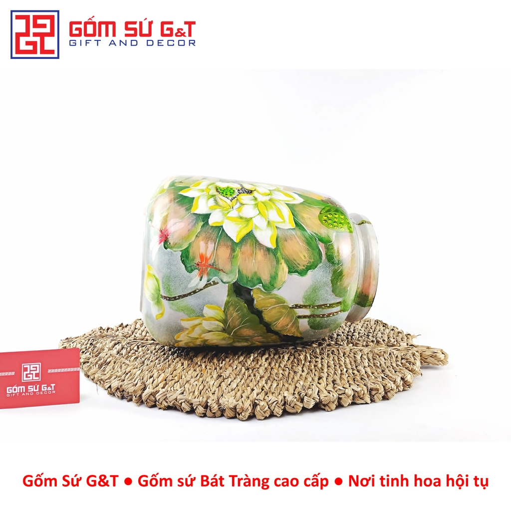 Lọ hoa vuốt tay dáng thạp vẽ sen chuồn