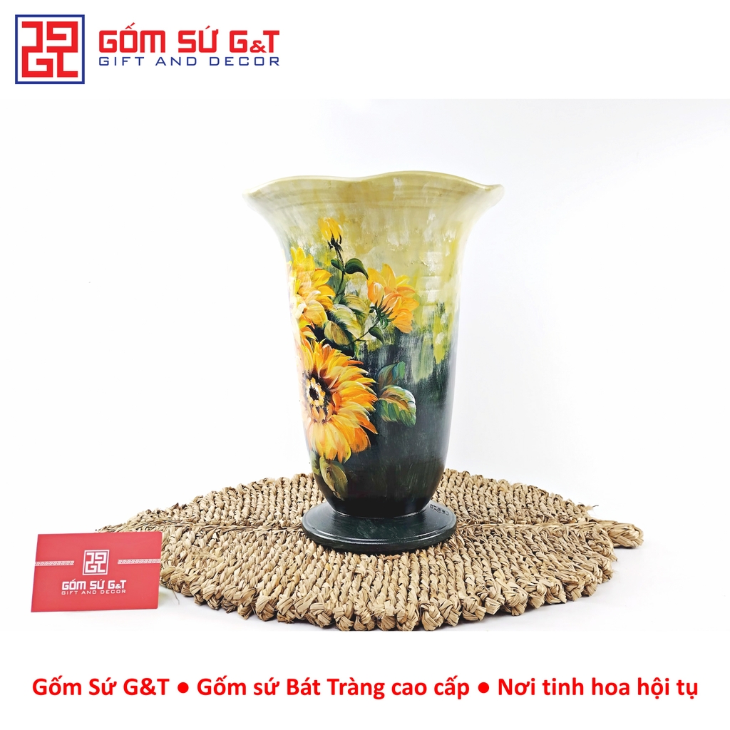Lọ hoa vuốt tay dáng chân ly miệng lượn vẽ hoa hướng dương
