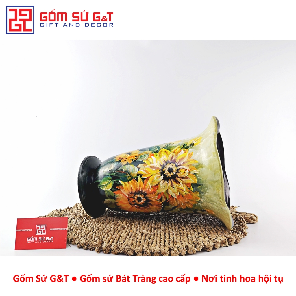 Lọ hoa vuốt tay dáng chân ly miệng lượn vẽ hoa hướng dương