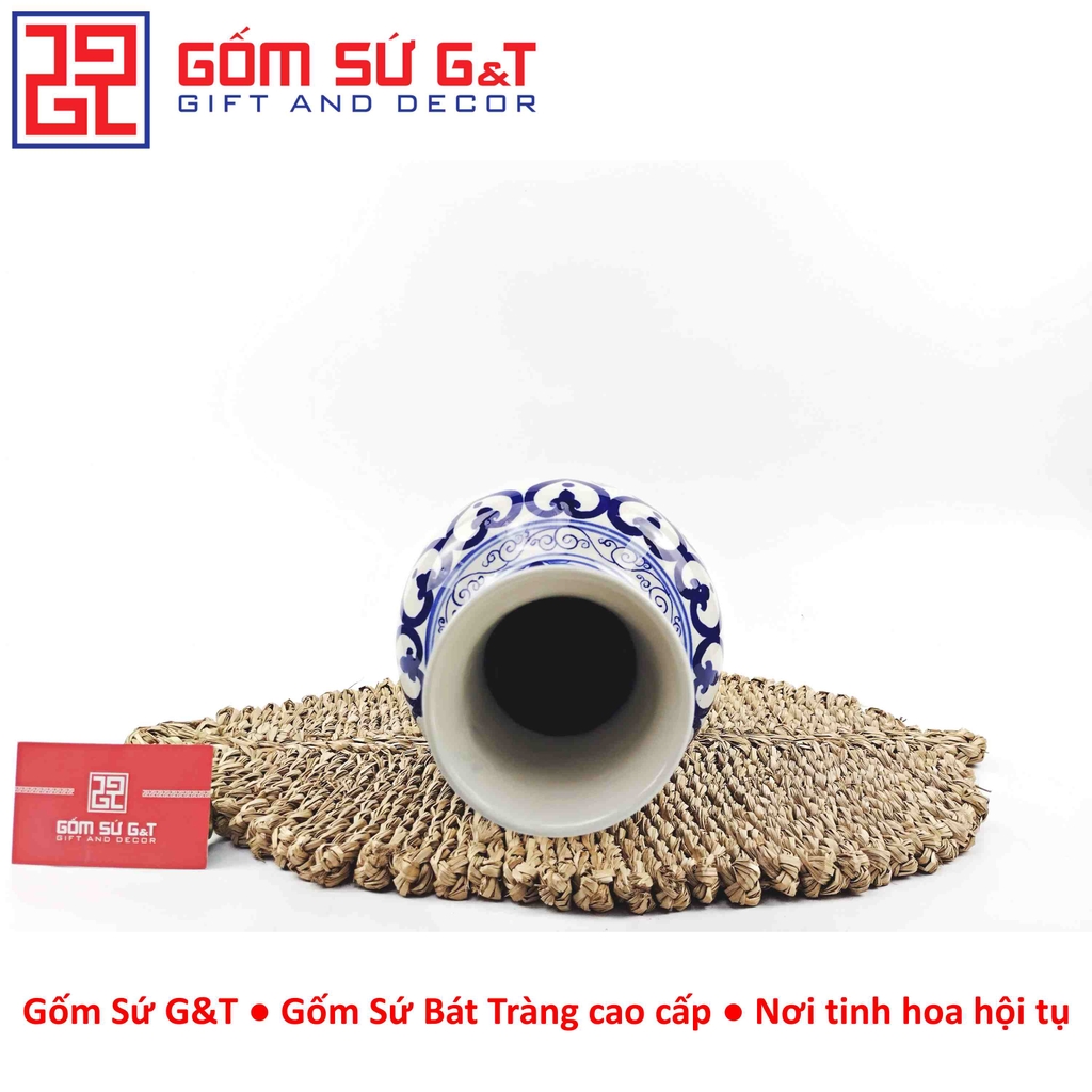 Lọ hoa dáng tỏi chân cao men lam vẽ thổ cẩm H32