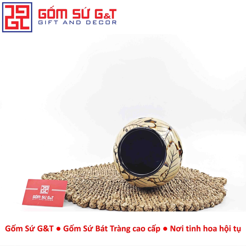 Lọ hoa dáng vò nâu khắc lá phong H20