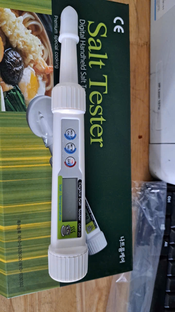 Máy đo độ mặn/nhiệt độ DMT-20 – DYS Hàn Quốc