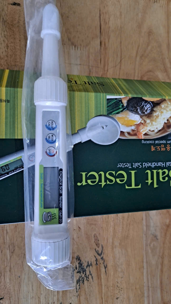 Máy đo độ mặn/nhiệt độ DMT-20 – DYS Hàn Quốc
