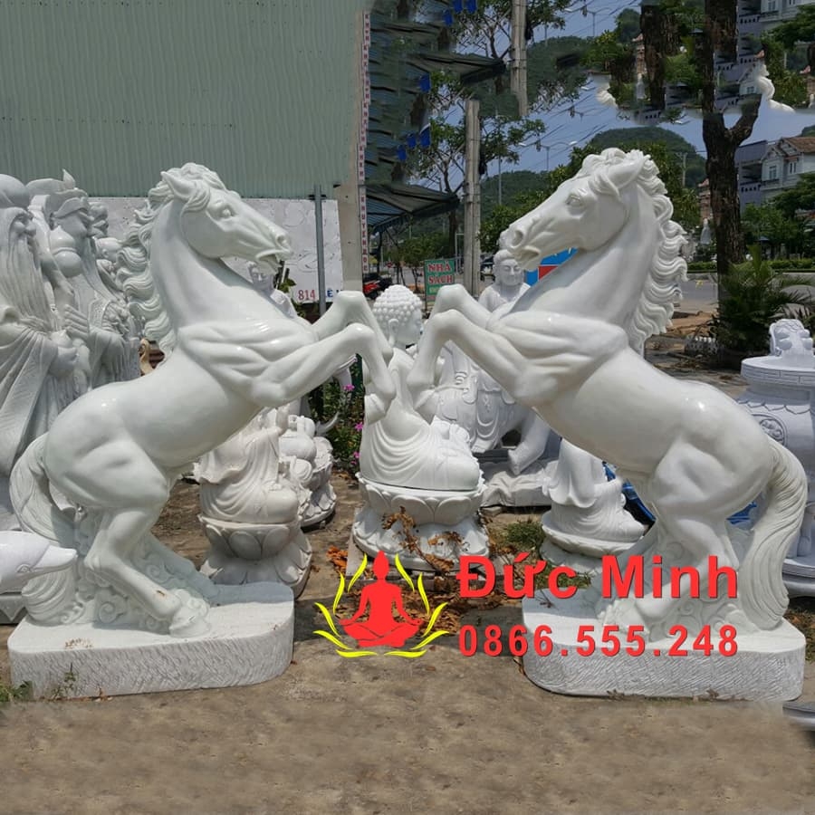 Tượng Ngựa Đá Phong Thủy Trang Trí Sân Vườn Đẹp