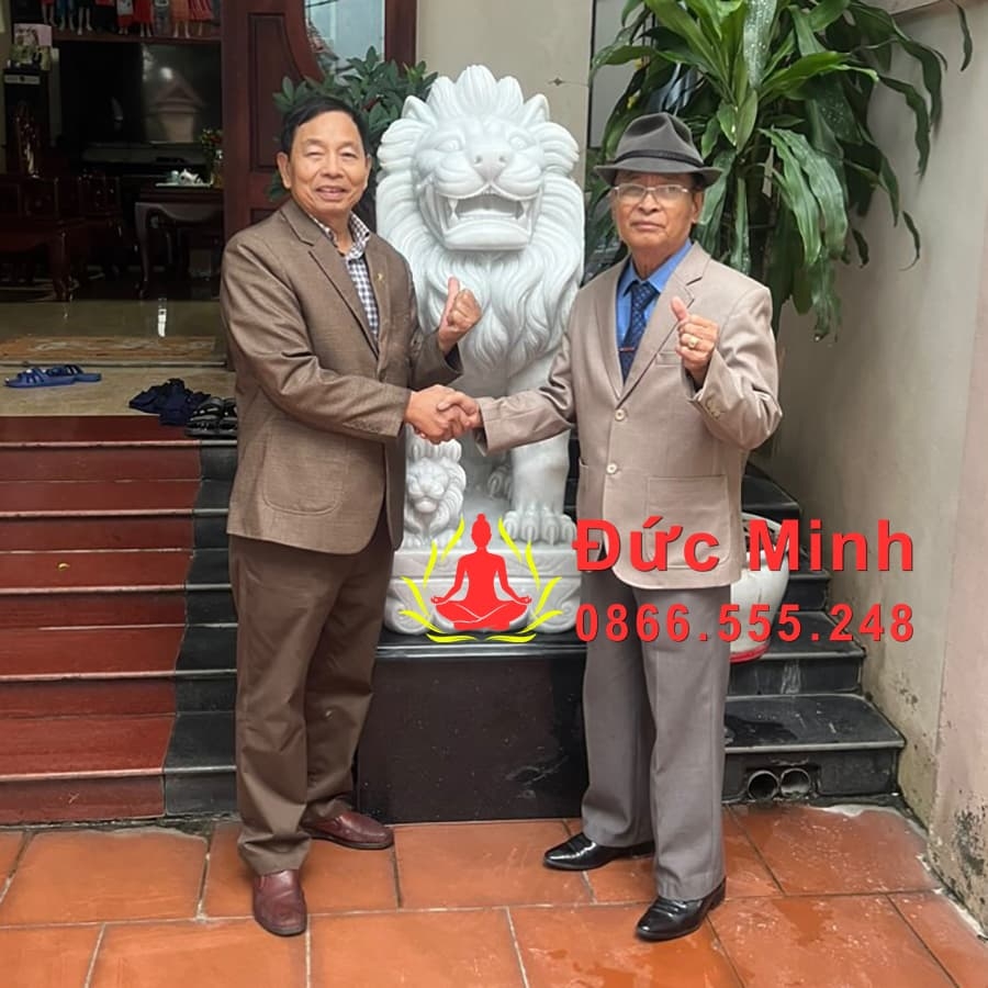 Tượng Sư Tử Đá Cẩm Thạch Trắng Trấn Cổng Đẹp Cao 1m2