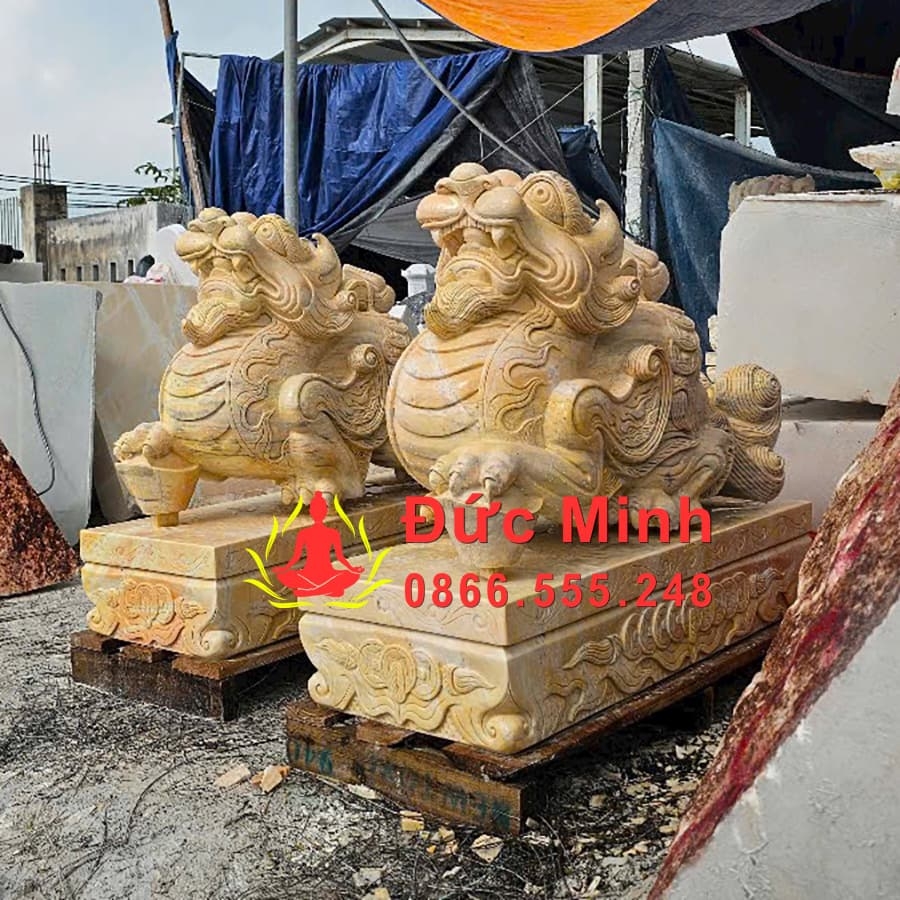Tượng Tỳ Hưu Đá Vàng Phong Thủy Để Cổng Đẹp