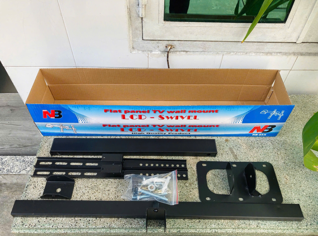Khung treo tivi XOAY NB-65X (37-65 inch)