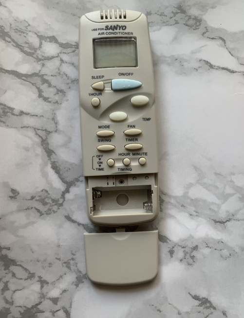 Remote máy lạnh Sanyo ML100