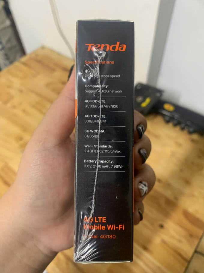 Bộ phát Wifi 4G Tenda 4G180