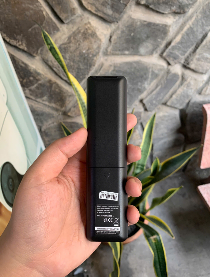 Remote tivi SAMSUNG BN59-01432A TV33 - Voice | Màu đen | Loại ngắn