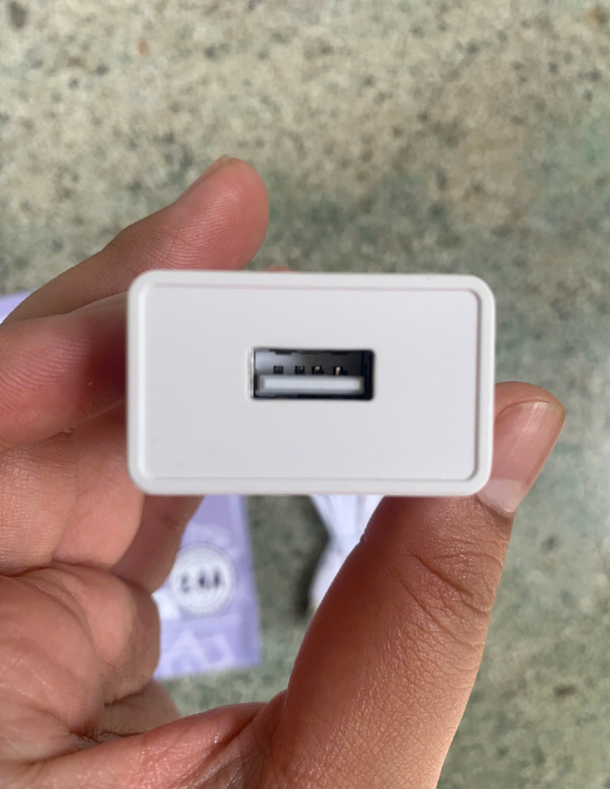 Nguồn 5V 2.4A REMAX RP-U95, màu trắng dài 1 mét --- TYPE C