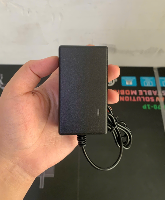 Nguồn 21V-2A - Chui tròn lớn - Có đèn