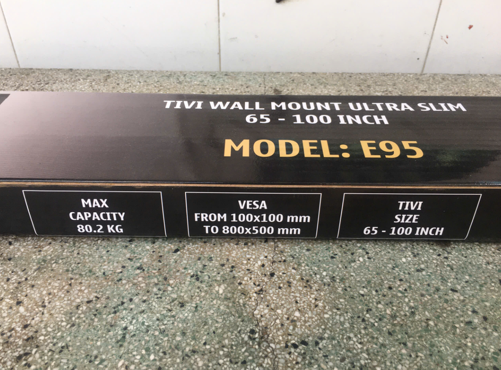 Giá treo tivi sát tường cỡ đại E95 (65
