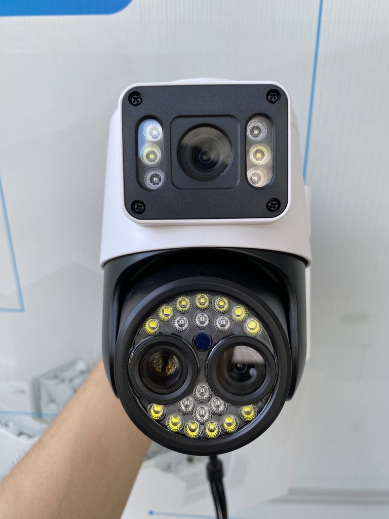 Camera Wifi ZOOM 12X YOOSEE Q26 / QPT28 có màu bán đêm (Phân biệt KHÁC mã R3 giống ngoại hình, nhưng không có ZOOM)