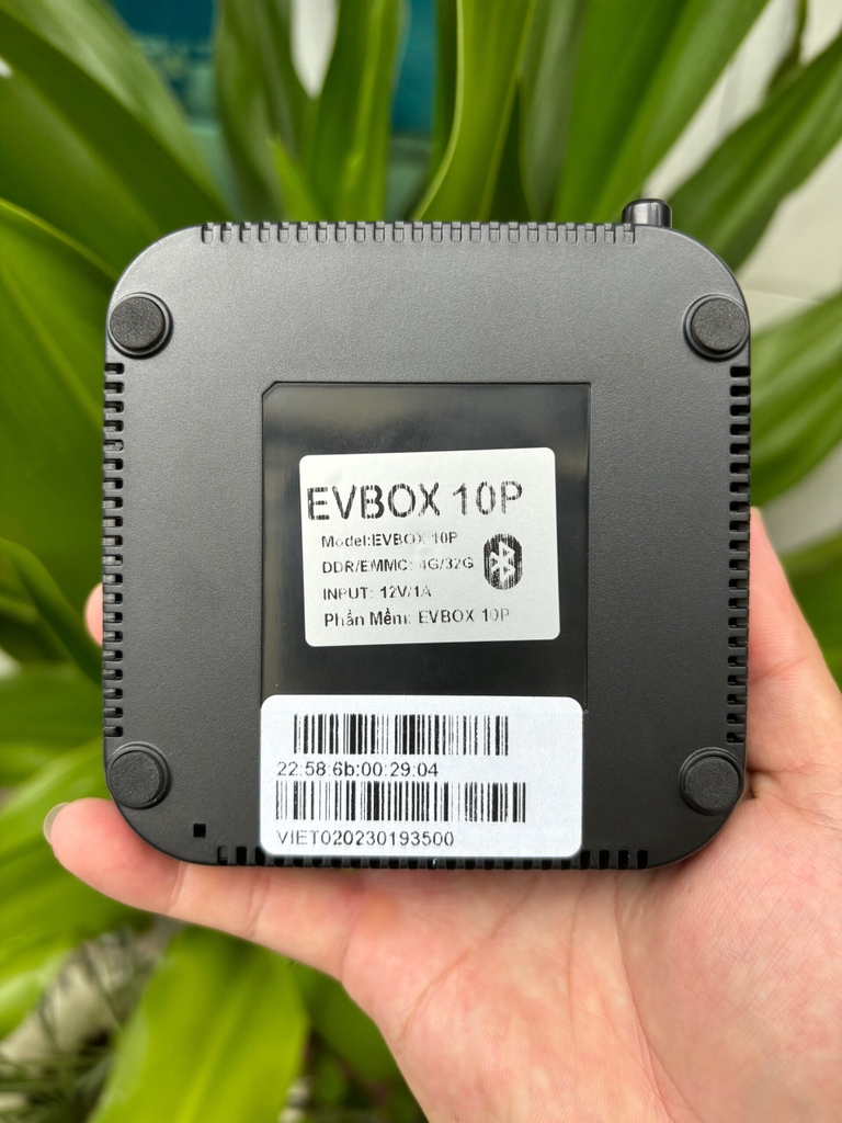 Android Tivi Box EVBOX PRO 10P chuẩn 4K có ĐK giọng nói (Ram 4G)