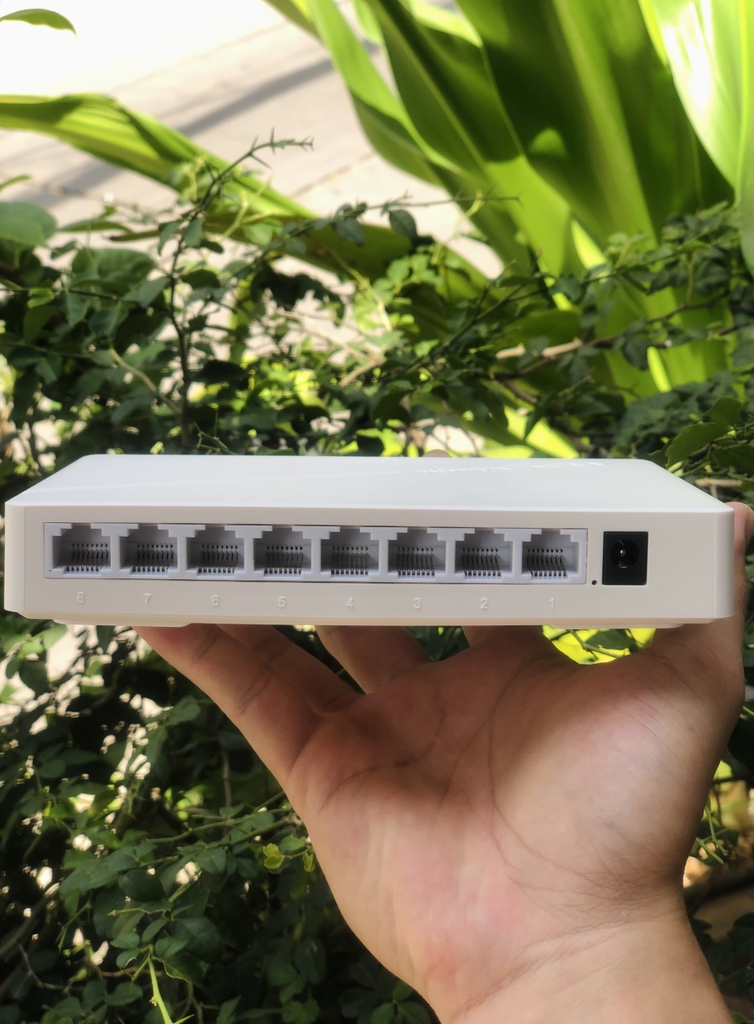 Switch 8 cổng / Thiết bị chuyển mạch H3C Magic BS208-EU (9801A5AX)