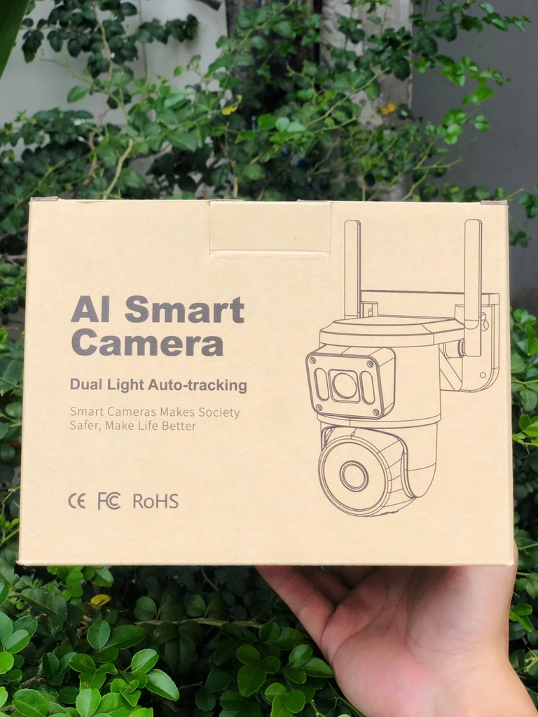 Camera Wifi 12MP Yoosee F36D-White | 4K | Ngoài trời | 2 ống kính 2 khung hình