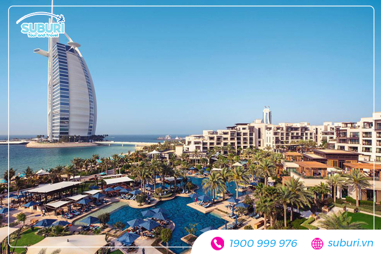 Tour du lịch Dubai - Abu Dhabi 2022 - một hành trình đầy màu sắc và trải nghiệm đáng nhớ. Từ những tòa nhà cao nhất thế giới đến những sa mạc đồi cát tuyệt đẹp, tour du lịch này sẽ đưa bạn đến những điểm đến đáng nhớ nhất của Trung Đông. Xem ảnh liên quan để khám phá thêm về tour du lịch này và xác định địa điểm kế tiếp của chuyến phiêu lưu của bạn!