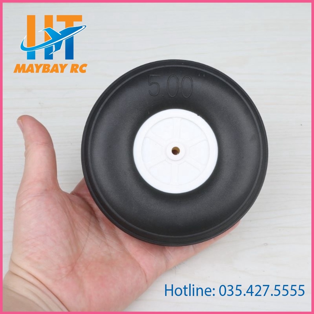Bánh xe cỡ lớn lắp cho máy bay điều khiển