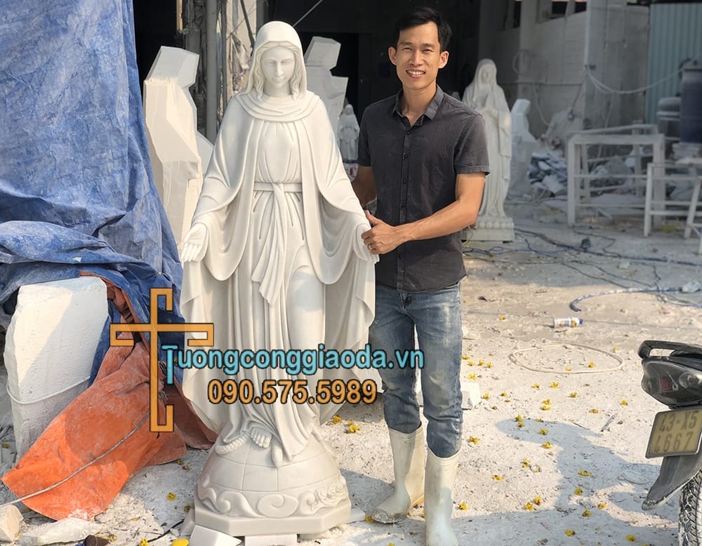 Tượng Ban Ơn Bằng Đá Trắng Đẹp Cao 1m6 Tại Thái Bình