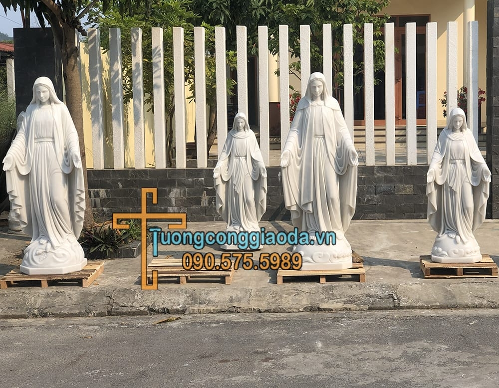 Tượng Ban Ơn Bằng Đá Trắng Non Nước Ngũ Hành Sơn