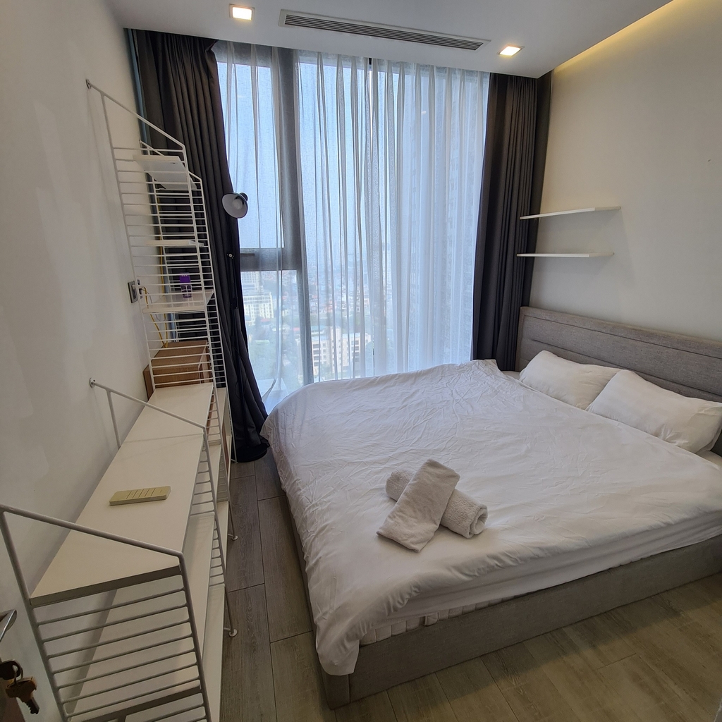 Vinhome Metropolis M2 1704 - 2 bed room