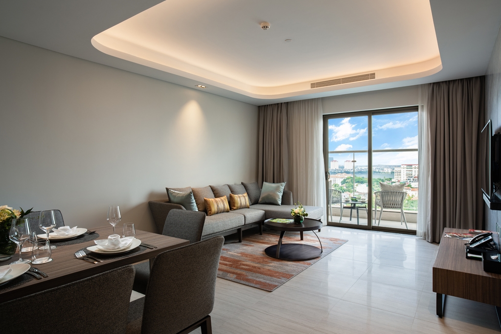 Oakwood Residence Hanoi - 3 beds room