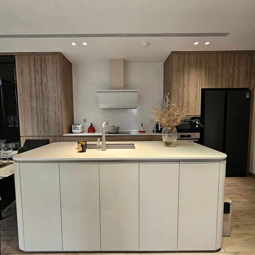 Peninsula Perch Apartment - 3 bed room