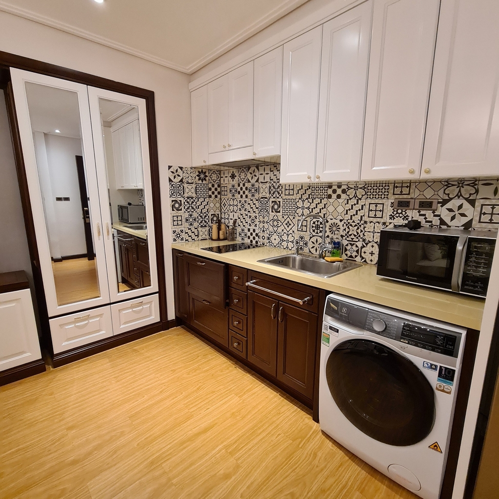 Hong Gia Tue - 1 bed room with bathtub