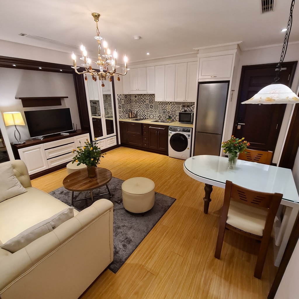 Hong Gia Tue - 1 bed room with bathtub