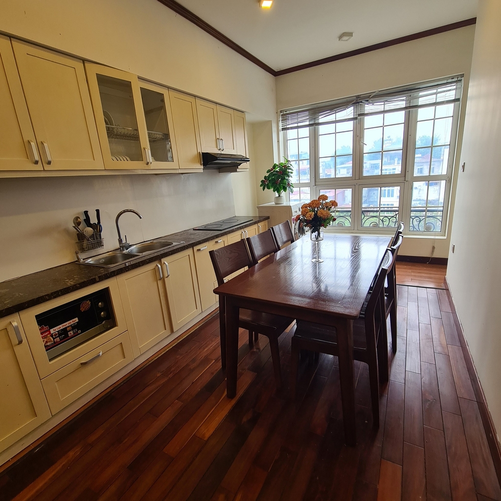 103 Lac Chinh Apartment - 2 bed room