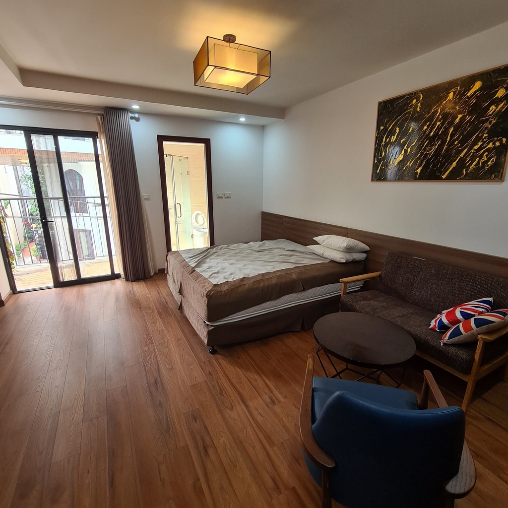 3M West Lake - Studio