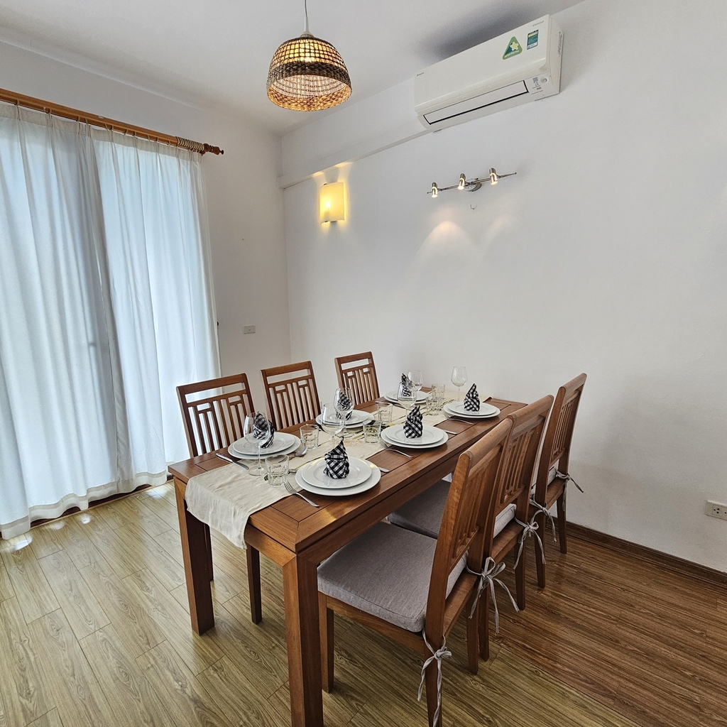 120 Tu Hoa Apartment - 2 bed room