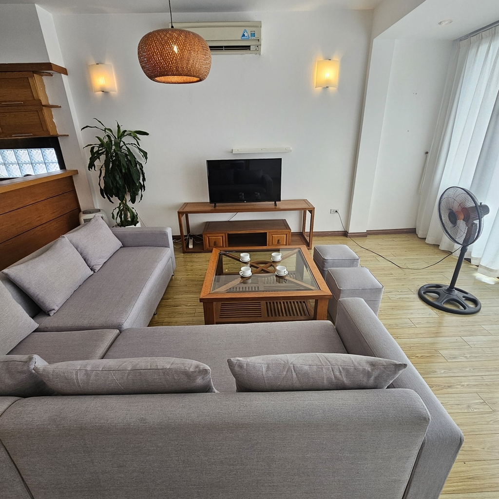 120 Tu Hoa Apartment - 2 bed room