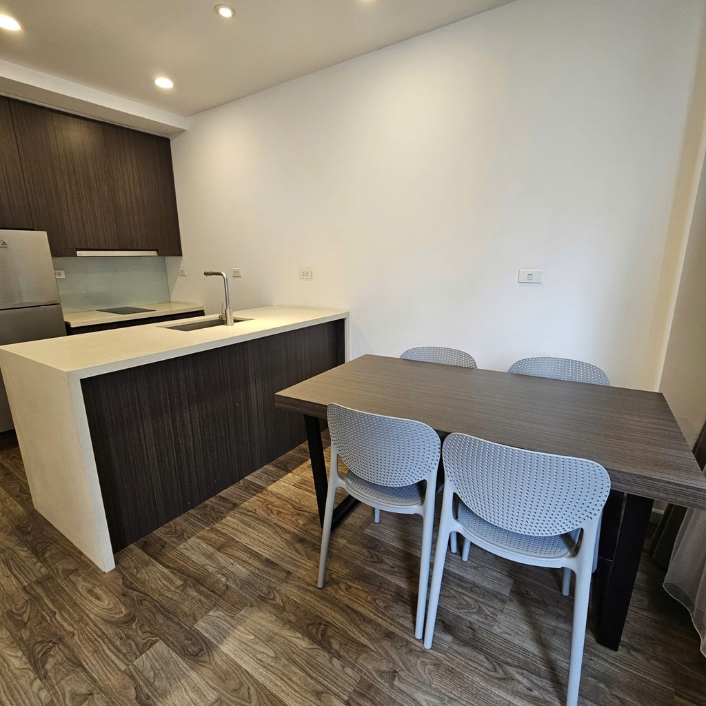 Hanoi Housing To Ngoc Van - 2 bed room