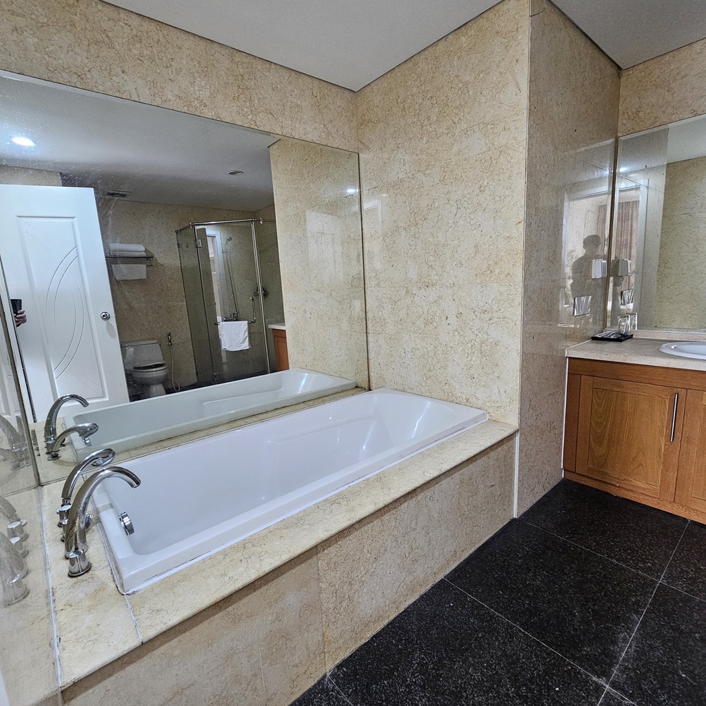 Vinhomes Royal City R4A 3009 - 2 bed room