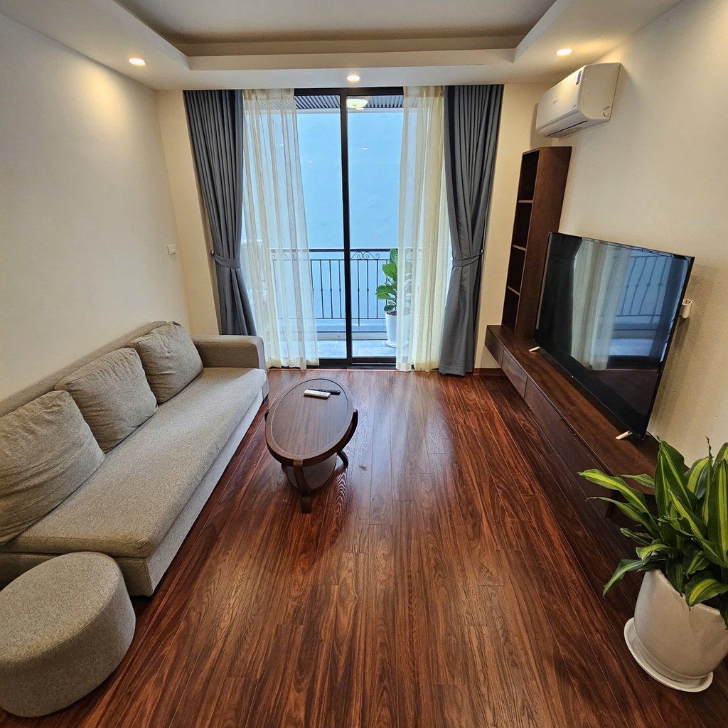 445 Lac Long Quan Apartment - Duplex 2 bed room