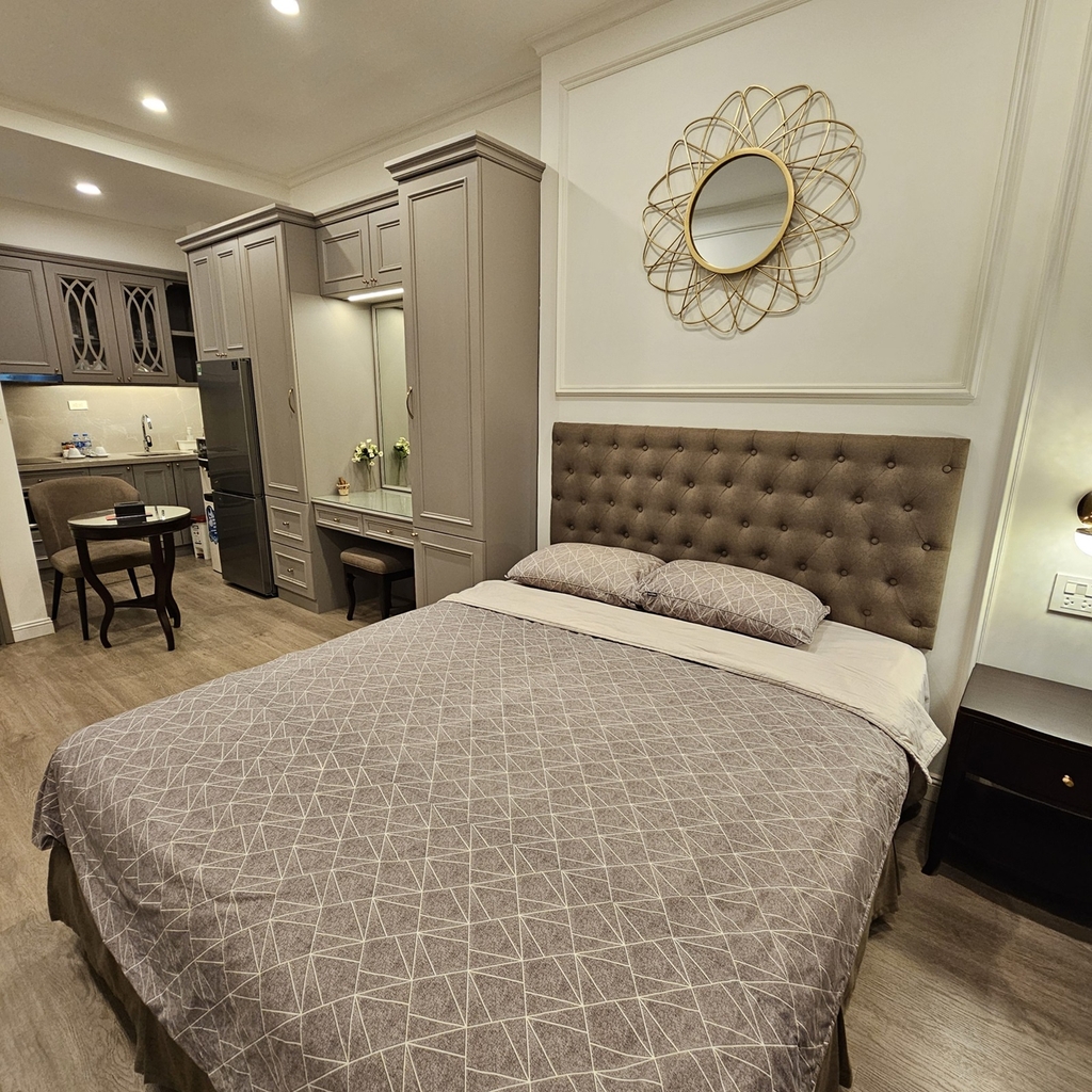 H-Pretty House 100 - Studio