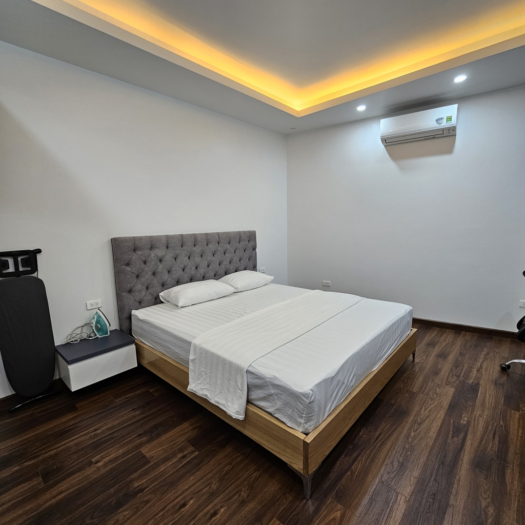 111 Xuan Dieu Apartment - 2 bed room